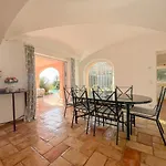 Provencale De Charme Avec Piscine Et Vue ヴィラ サント・マキシム
