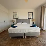 Provencale De Charme Avec Piscine Et Vue Вілла Сент-Максім