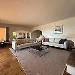 ヴィラ Provencale De Charme Avec Piscine Et Vue