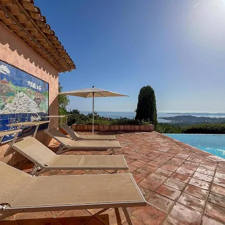 Provencale De Charme Avec Piscine Et Vue * サント・マキシム