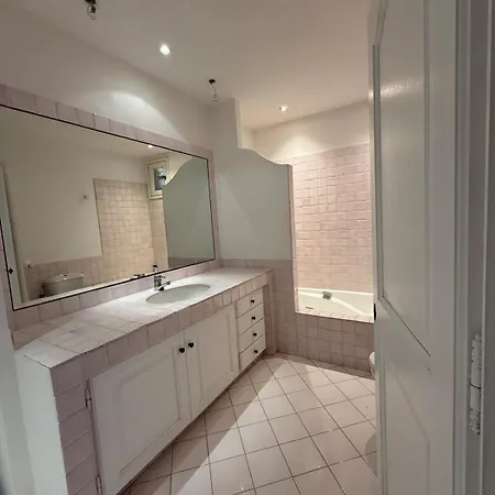 Provencale De Charme Avec Piscine Et Vue Villa *