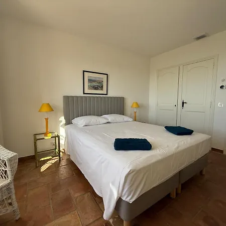 Provencale De Charme Avec Piscine Et Vue *
